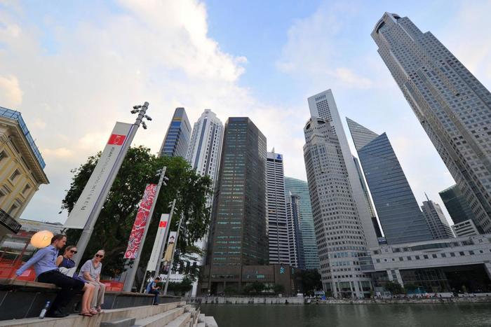 Office rents fall